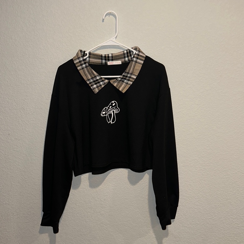 Black plaid collard crop top
